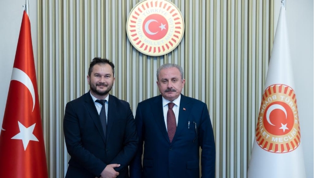 AK Parti Marmaraereğlisi Başkanı Muhammet Gökmen Takdir Topluyor