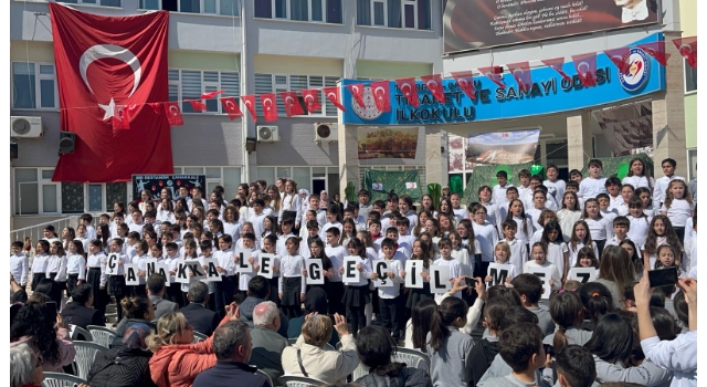 Öğrencilerden Duygu Yüklü 18 Mart Çanakkale Zaferi ve Şehitleri Anma Günü Töreni
