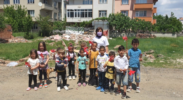 Çocukların Bayram Şekerleri Kent Konseyi Kadın Meclisinden