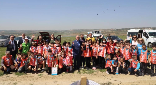 Büyükşehir Belediyesi’nden Fidan Dikme Etkinliği