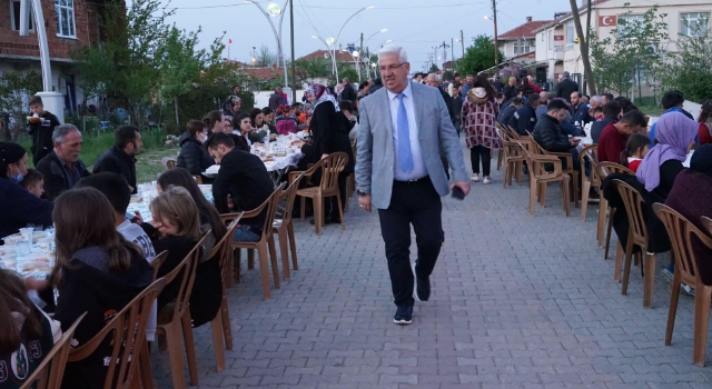 Sevgi Sofrası Vakıflar Mahallesi’nde Kuruldu