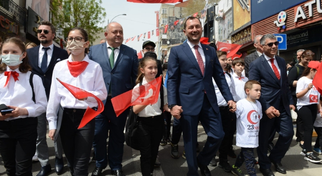 Süleymanpaşa Belediyesi 23 Nisan Çocuk Şenliğinde 100 Bin Çocuğu Ağırladı