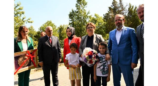 Aile ve Sosyal Hizmetler Bakanı Derya Yanık Tekirdağ'da