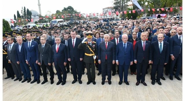 29 Ekim Cumhuriyet Bayramı Kutlamaları Çelenk Sunma Töreni İle Başladı