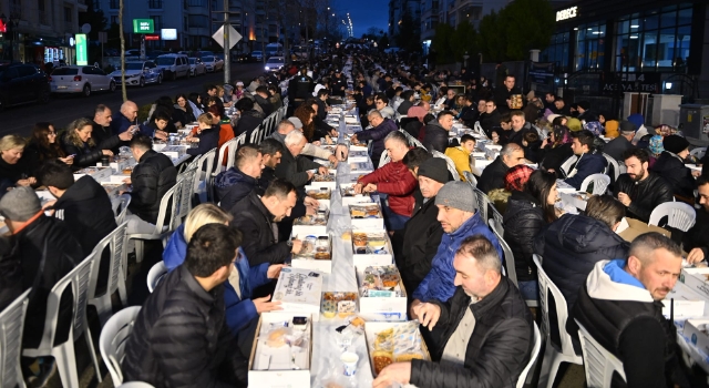 Gönül Sofraları İlk Olarak Atatürk Mahallesinde Kuruldu