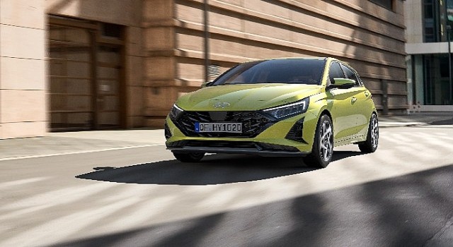 B Segmentinin Popüler Modeli Hyundai i20 Yenilenerek Satışa Sunuldu.