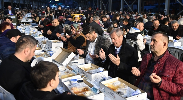 Gönül Sofrası İftar Programları Altınova Mahallesi İle Başlıyor