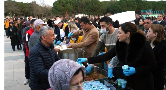 Ramazan Ayının İlk Oruçları Cumhuriyet Parkı’nda Açıldı