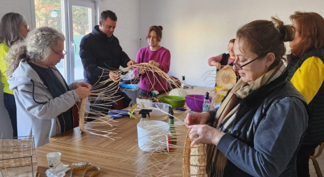 Başkan Sarıkurt’tan Üreten Kursiyerlere Ziyaret