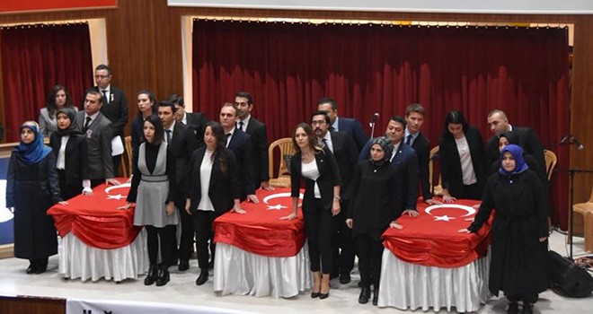 Öğretmenler Yemin Etti