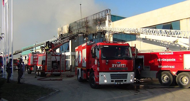 Velimeşe’de fabrika yangını