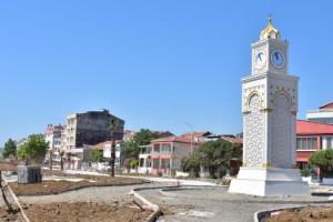 Altınova Sahilinde Çalışmalar Sürüyor