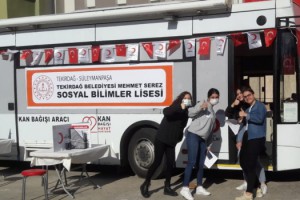 Gönül Elçileri Liselilerle Birlikte Kan Bağışında Bulundu