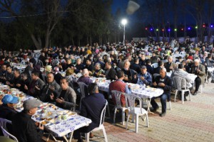 Şahpaz Mahallesi Geleneksel İftar Yemeğinde Buluştu