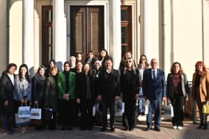 Başkan Cüneyt Yüksel İskeçe Türk Birliği Üyesi Hanımları Ağırladı