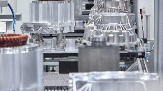 Bosch elektrikli araçlar için 800 voltluk teknoloji üretimine başlıyor