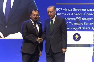 AK Parti Tekirdağ Büyükşehir Belediye Başkan Adayı Cüneyt Yüksel Oldu