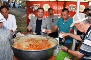 Karcakılavuz Keşkek Şenliği’nden Muhteşem Final