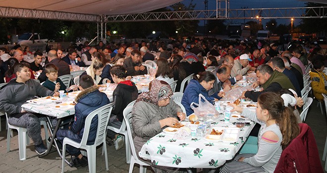 Sevgi Sofrası Esenler Mahallesi’nde