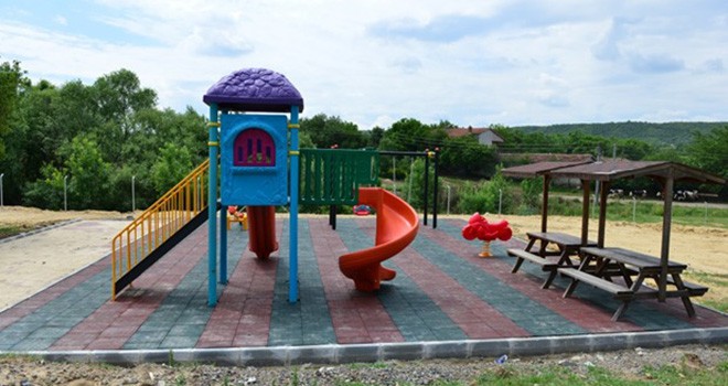 Kırsal Mahalleler Çocuk Parkları İle Donatılıyor