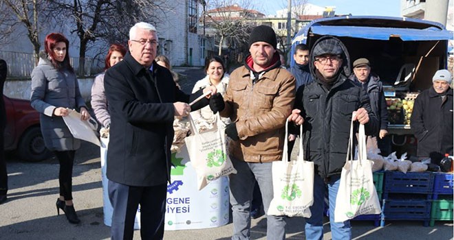 Bez torba dağıtımı sürüyor