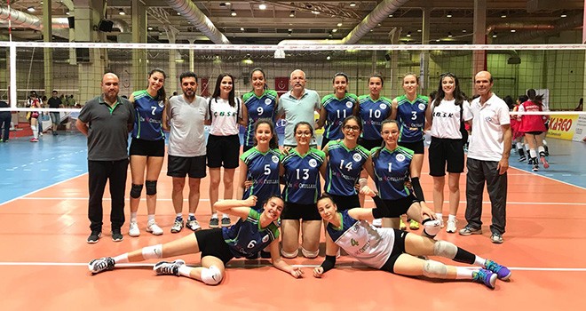 Küçük Kızlar Voleybol Takımı Şampiyonada 11. Oldu