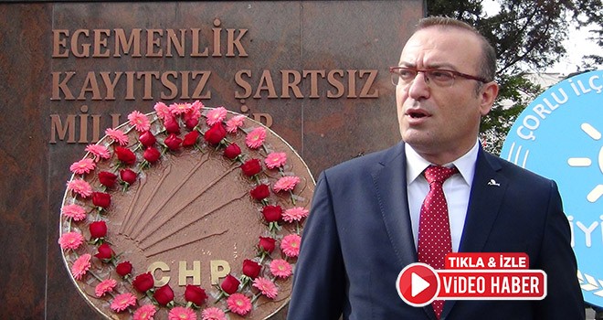 CHP İlçe Başkanı Ertaş’tan Atatürk Anıtına Çelenk