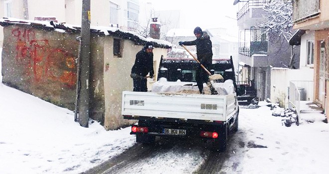 Büyükşehir Belediyesi’nden Kar Mesaisi